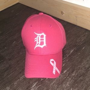 Detroit Tigers Hat - Breast Cancer Awareness